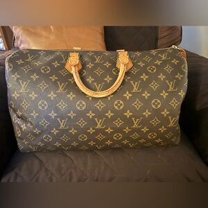 Louis Vuitton Brown and Tan Monogram Handbag Size 40